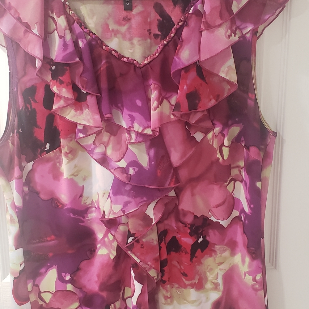 Women's Sleeveless Blouse